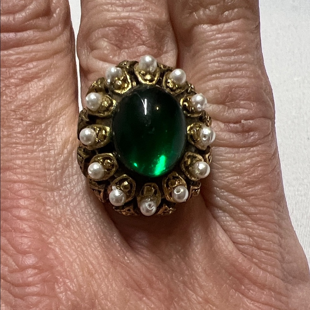 Elegant Green and Gold Statement Ring
